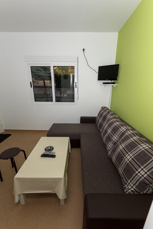 Apartments Sergej Sutomore Szoba fotó
